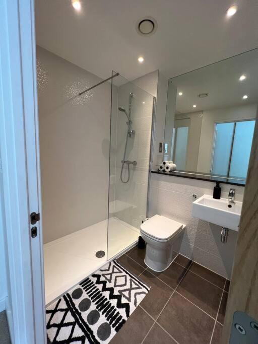 2 Bedroom Modern City Centre Bournemouth Apartment Zewnętrze zdjęcie